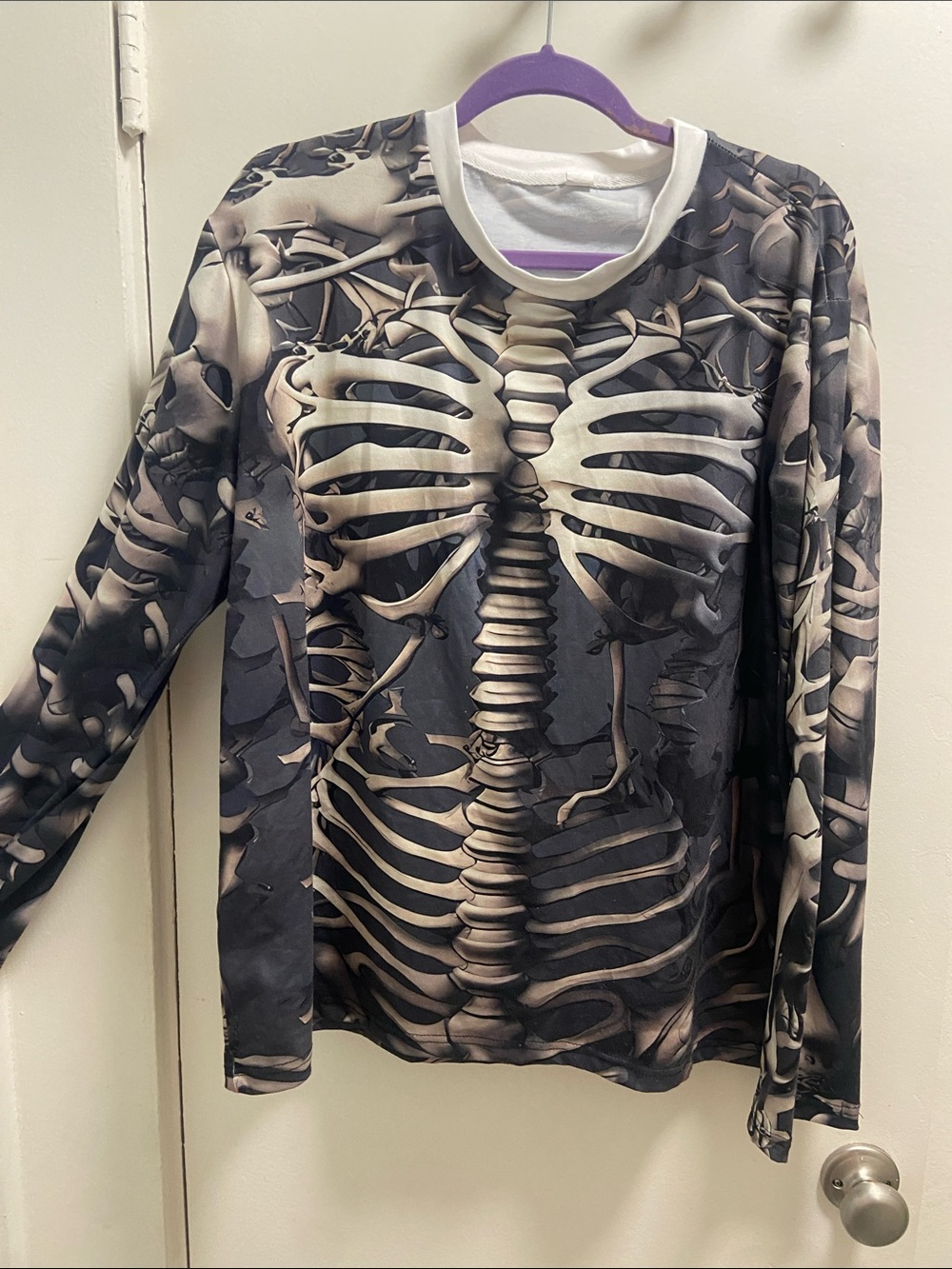 Men's Crewneck Skeleton Graphic top - Black & Cream